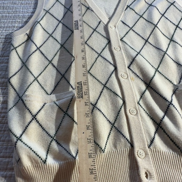 Roundtree & Yorke Men’s Sweater Vest, Size XL - Picture 8 of 9